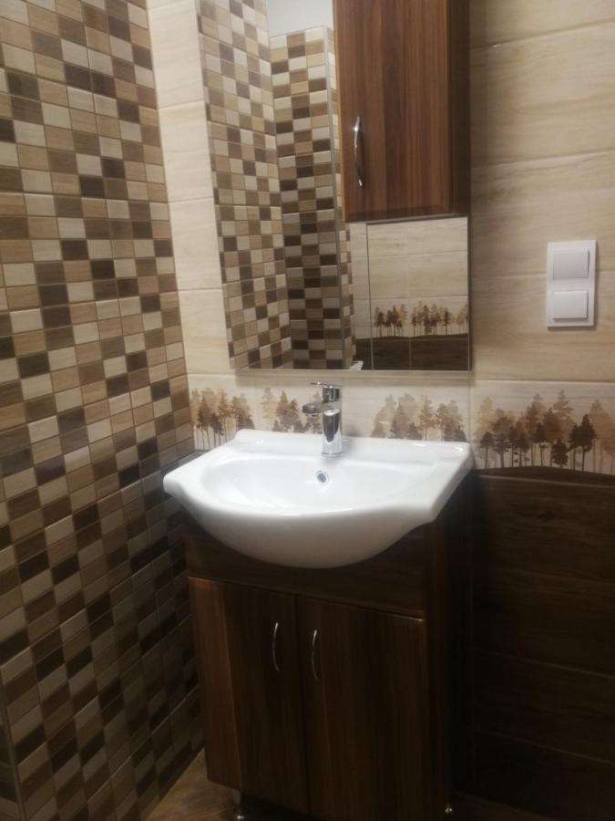 Zso-Ze Apartman Tiszafüred 外观 照片