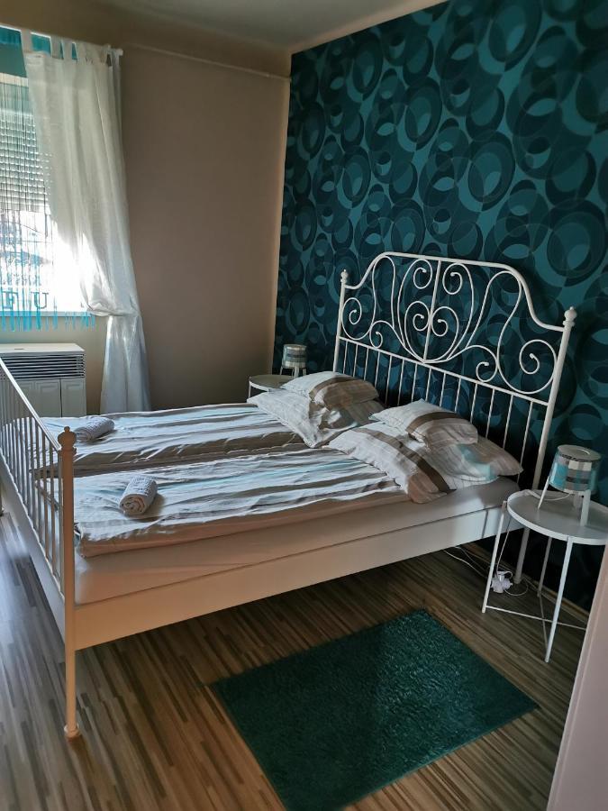 Zso-Ze Apartman Tiszafüred 外观 照片