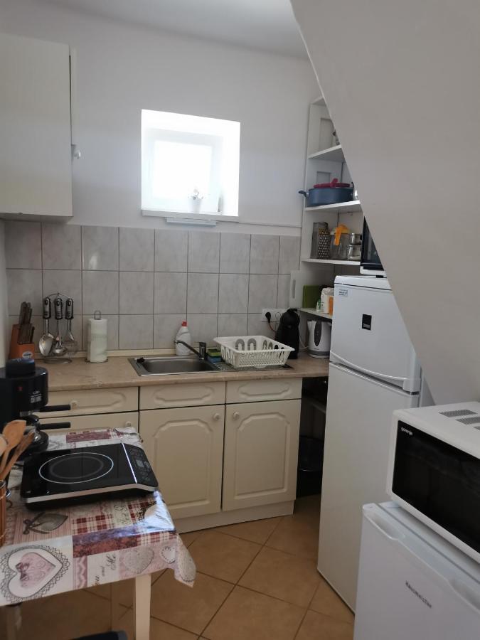 Zso-Ze Apartman Tiszafüred 外观 照片
